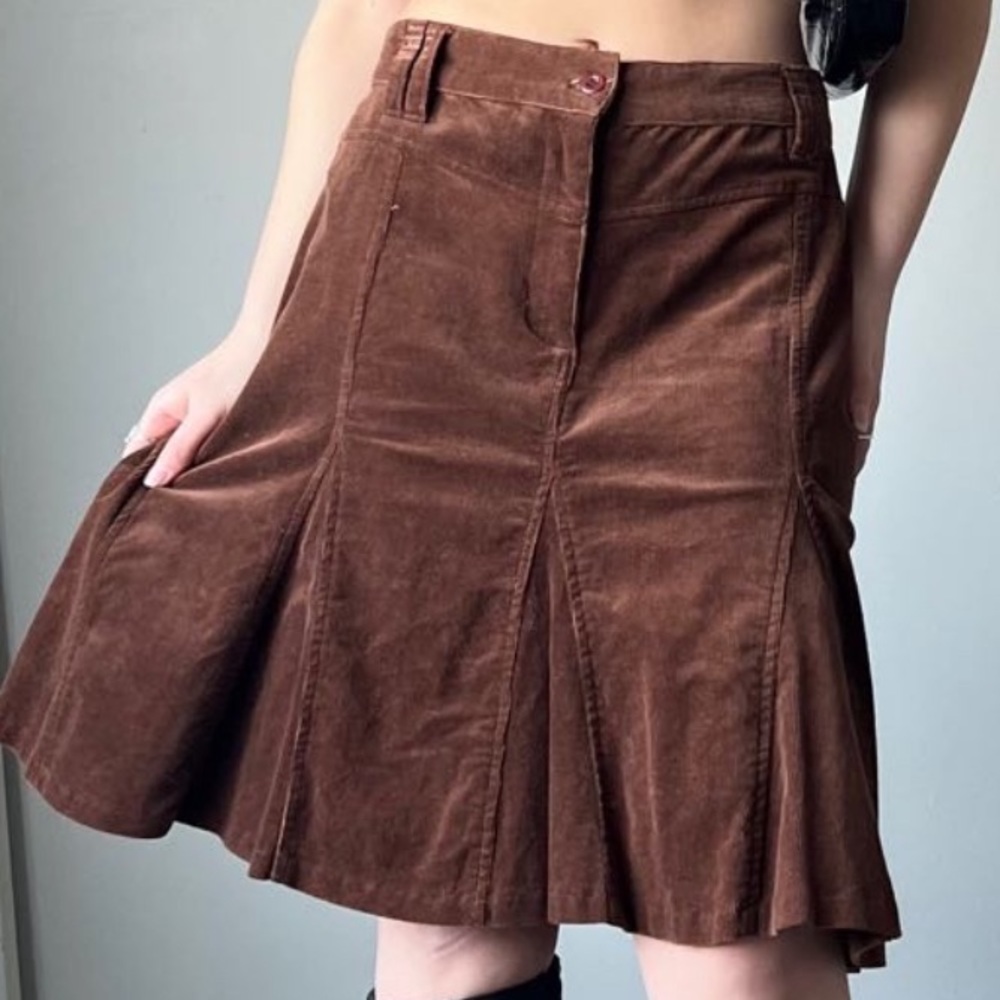 Brown corduroyed skirt